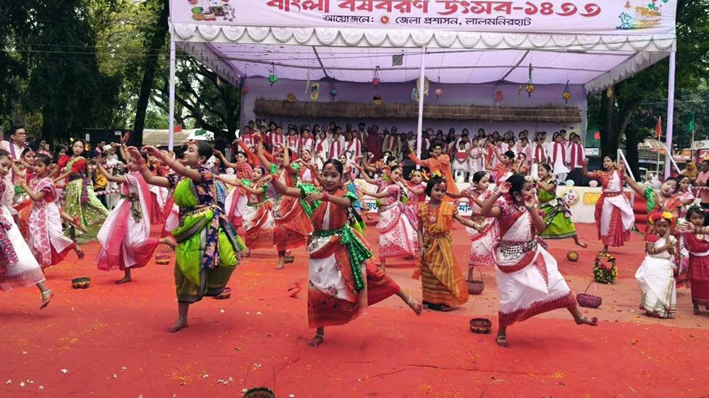 লালমনিরহাট জেলা প্রশাসনের উদ্যোগে বর্ণাঢ্য আয়োজনে নববর্ষ উদযাপন 2 - Chief TV